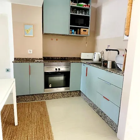 Apartamento Modernes Studio-apartment Mit Pool & Meerblick